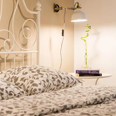 One Metropolitan Apartment *