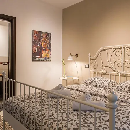 One Metropolitan Διαμέρισμα